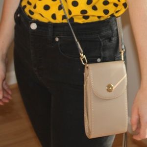 SMALL BEIGE TRAVEL CROSSBODY BAG